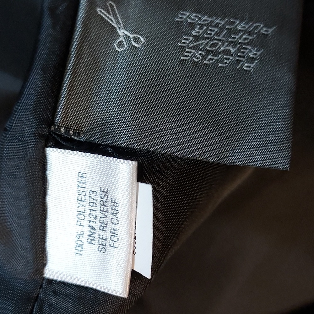 Simply Vera by Vera Wang EUC - Picture 6 of 13